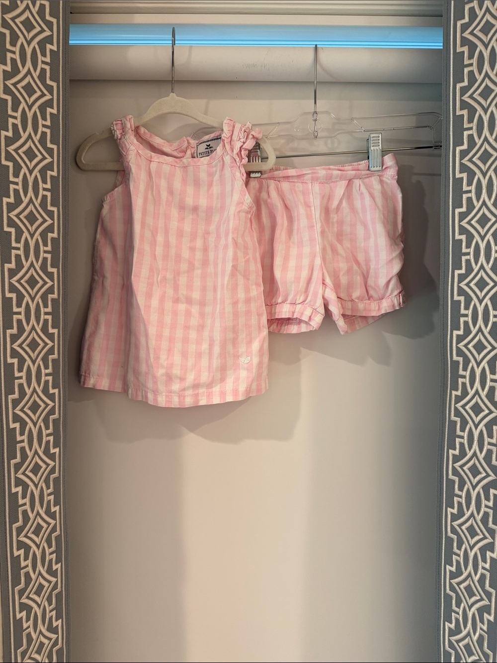 Girls' Pink Gingham Sleeveless Pajama Set with Ruffle Shoulders